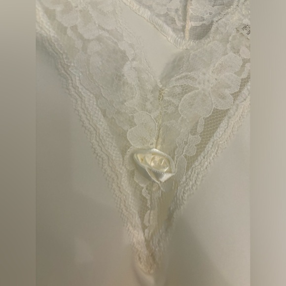 Vintage ORWECO Frocks Short Sz Sm AV9005 Ivory Polyester Satin Short Nightgown - Picture 2 of 5